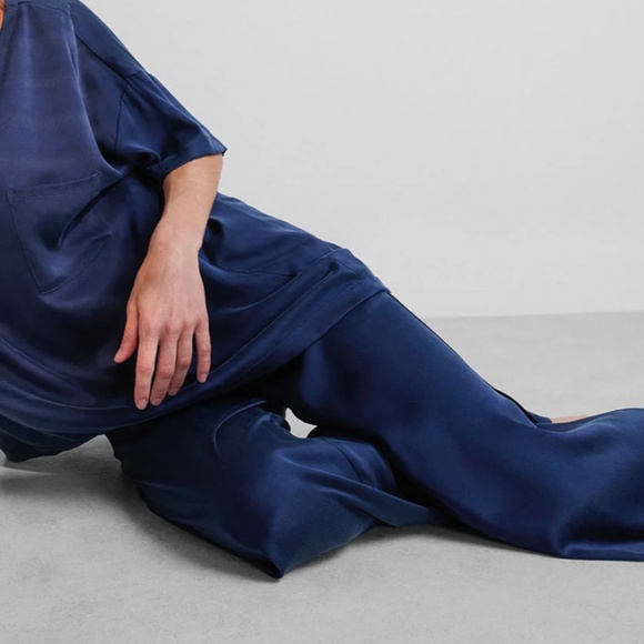 LUNYA NWOT Washable Silk PANTS ONLY in Deep Blue Size XS - Picture 3 of 6